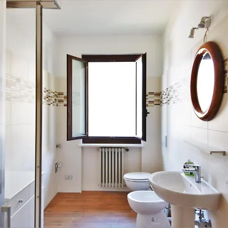 Belvilla By Oyo Tor31 - Casa Torretta Maccagno